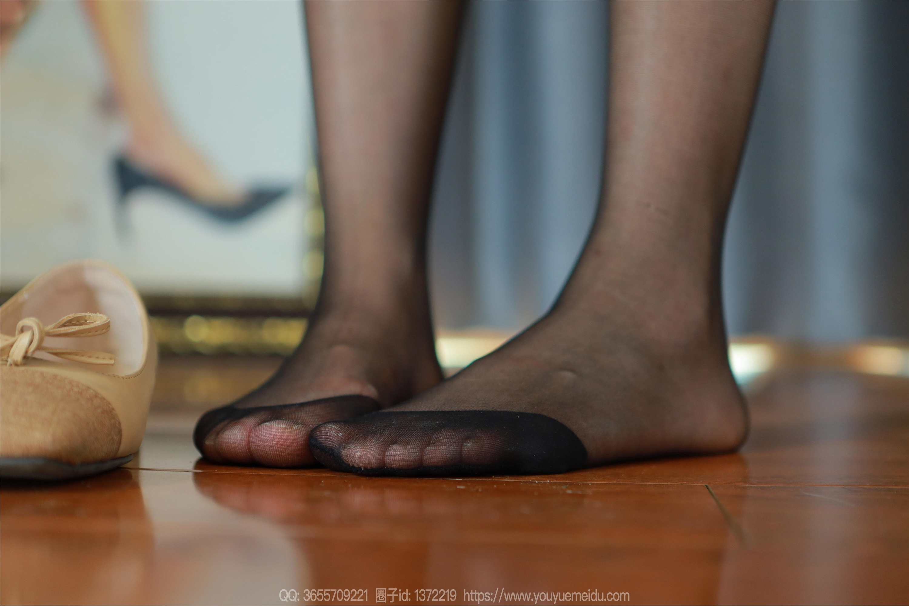 IESS异思趣向  2024.05.01 丝享家 1730 小婕《黑丝短裙（上）》